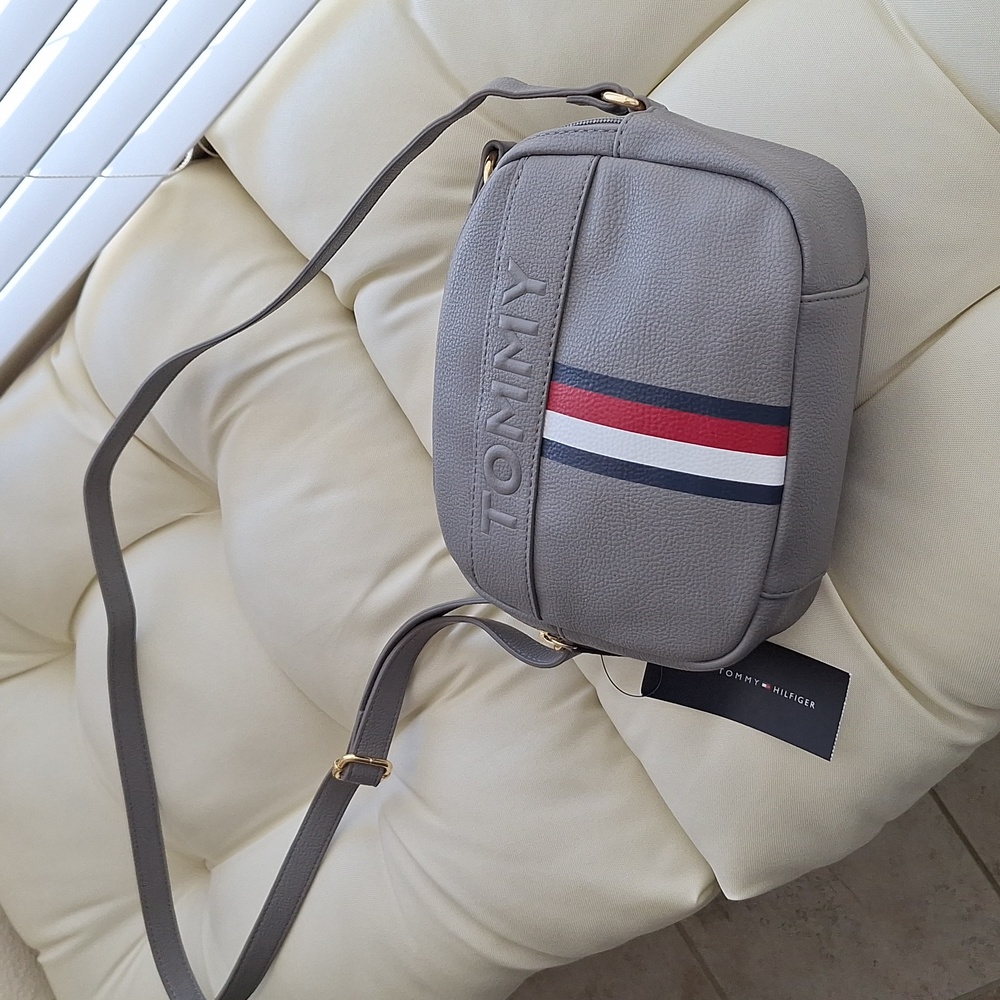 Tommy Hilfigure Crossboy